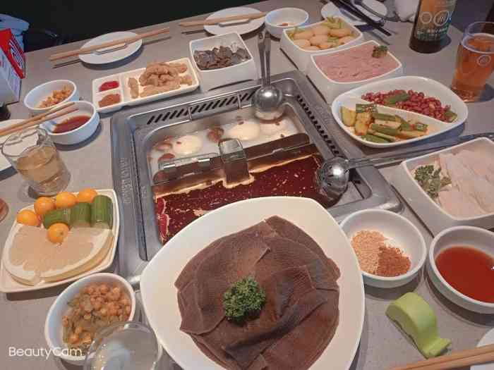 海底捞火锅(人和广场店)-"海底捞在滕州开业后最起码.