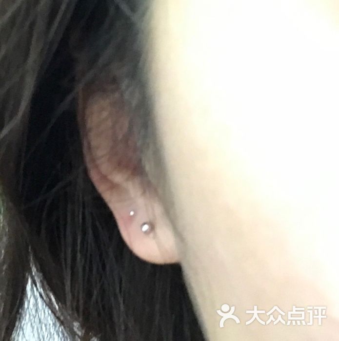 半年前的霸王餐,原来一直忘了点评 图二是我原有的耳洞