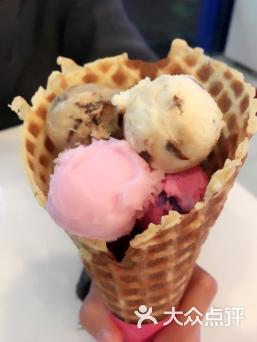 baskin robbins芭斯罗缤冰淇淋(虹泉路店)图片 - 第662张