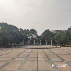 景点 双流区其他  华阳 维也纳森林公园  mar#03 除了会龙公园,这个也