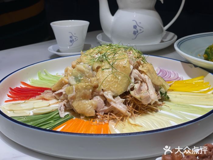 晓粤·精致粤菜(恒宝广场店)风生水起捞手撕鸡图片