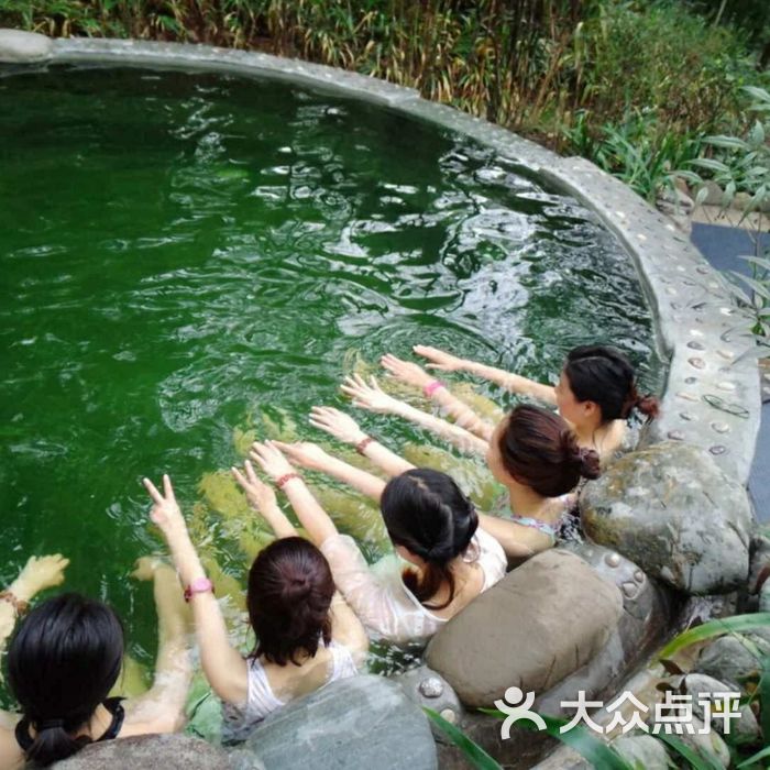 花水湾第一村温泉大酒店