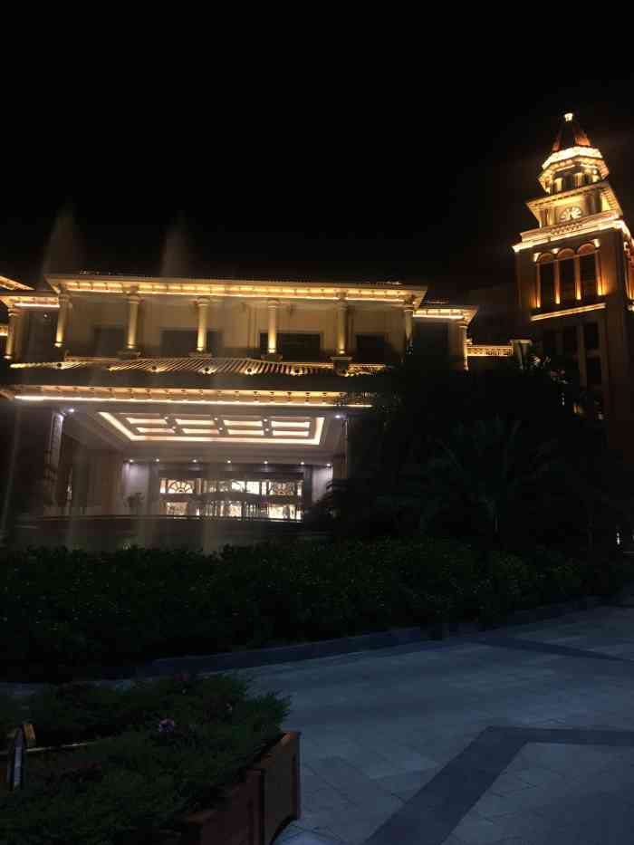 巴中兴合阳光酒店-"服务 一下车就有人来帮忙开车门,.