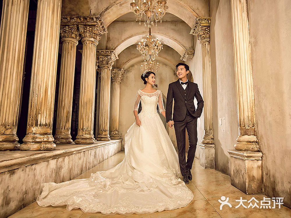 成都伯爵婚纱_伯爵婚纱摄影