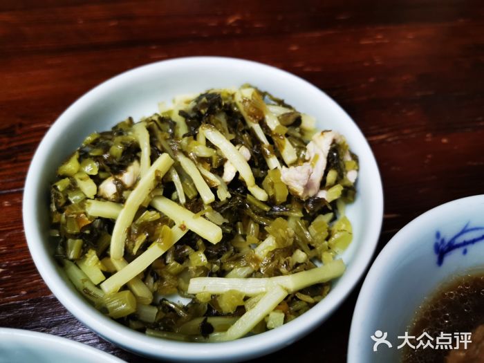 唐悦月菜饭狮子头(美隆店)咸菜肉丝图片