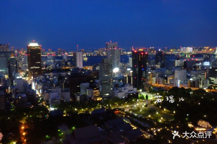 到东京玩怎么可以不去铁塔呢,要知道我对铁.