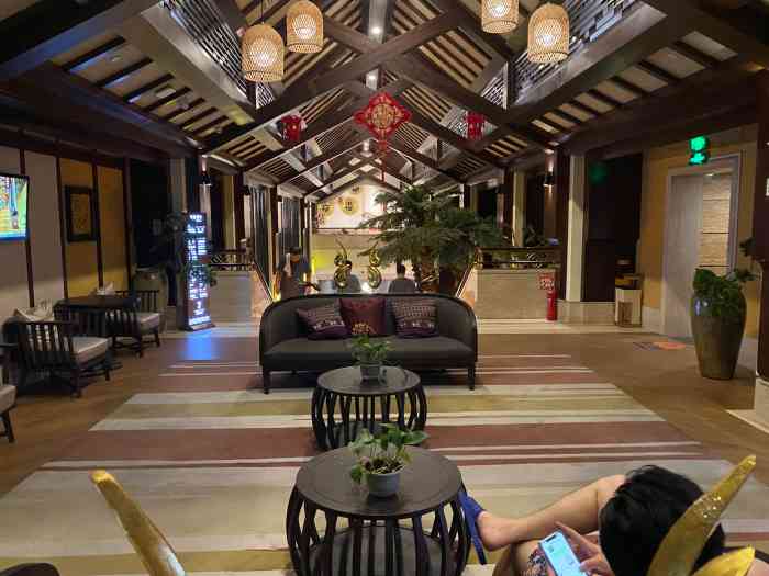 观麓汤泉酒店spa-"来的比较晚了,没想到人气还是很旺