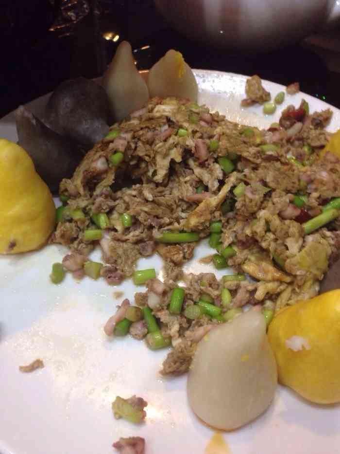 东北人菜馆(龙潭路店)-"那日很想吃东北菜,上网找找决定去这家.点.