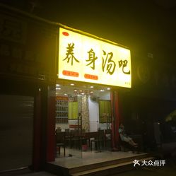 昆明人均工资_昆明机场图片(3)