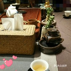 白天鹅喝茶价格人均_白天鹅简笔画