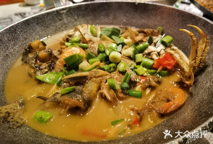 一味大院(桐庐店)江鲜杂鱼锅图片