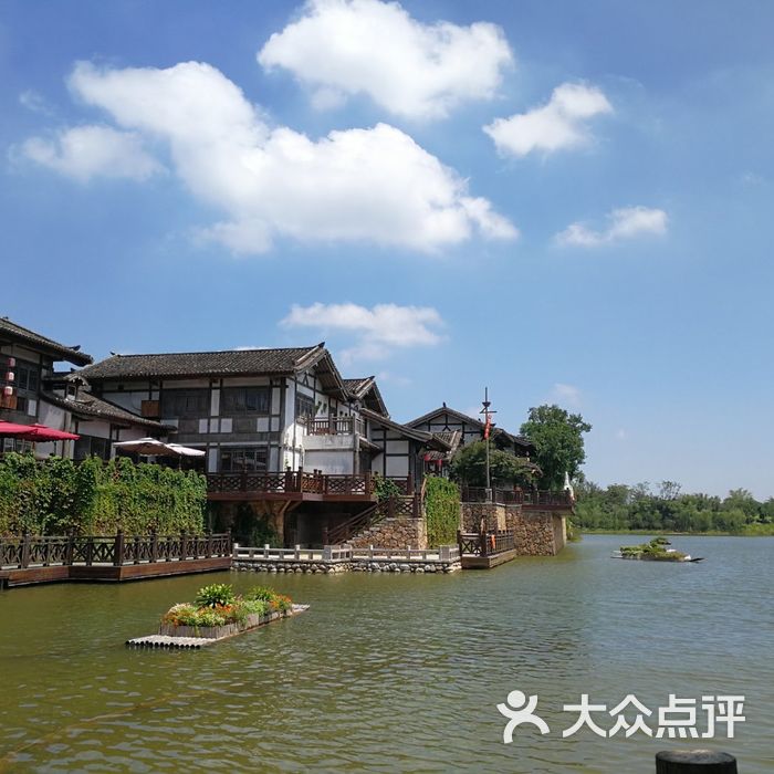 东方盐湖城闲养度假区酒店