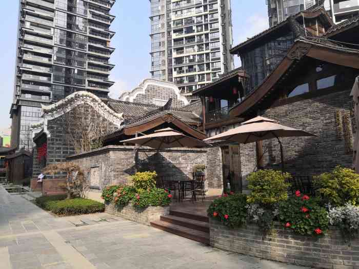 中铁鹭岛艺术城-"爱走路的人也就爱遐想,特别是住家的