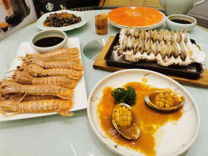 阿弟仔海鲜-"「盐焗蛏子」蛏子很鲜 只用盐焗的做法保留.