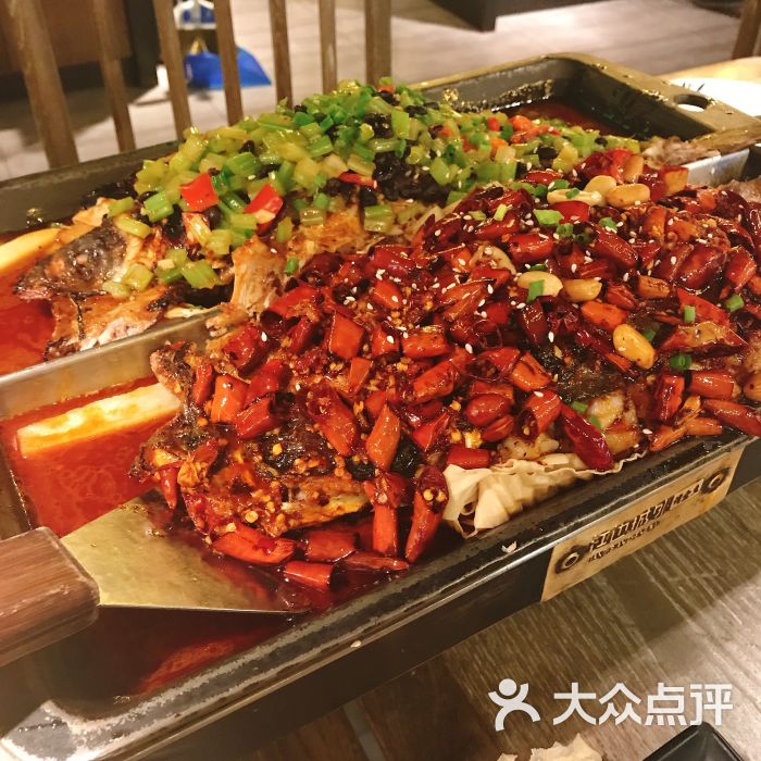 好久没吃烤鱼现在都有双味专门的锅了啊 第一次点的【豆豉/香辣清江】