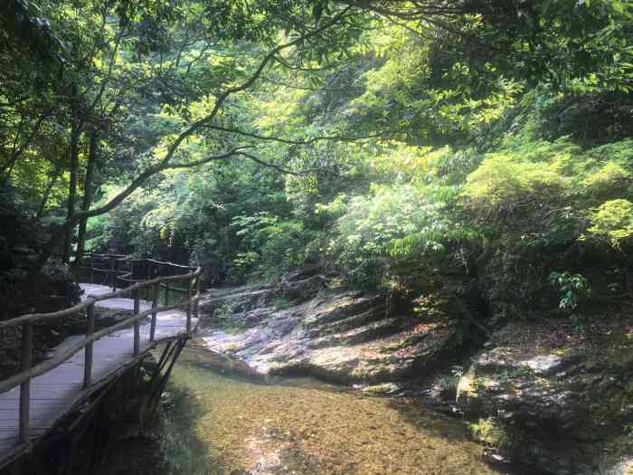 仙寓山景区-"仙寓山位于安徽池洲石台县境内,是黄山的