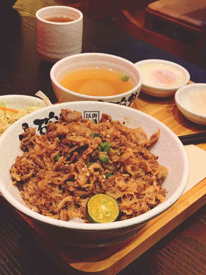 熊吞大碗丼日式烧肉饭合生汇购物中心店