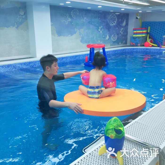 游泳吧!孩子水中教学&亲子游泳