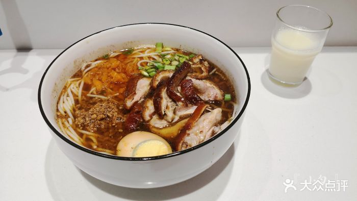 烤鸭米线
