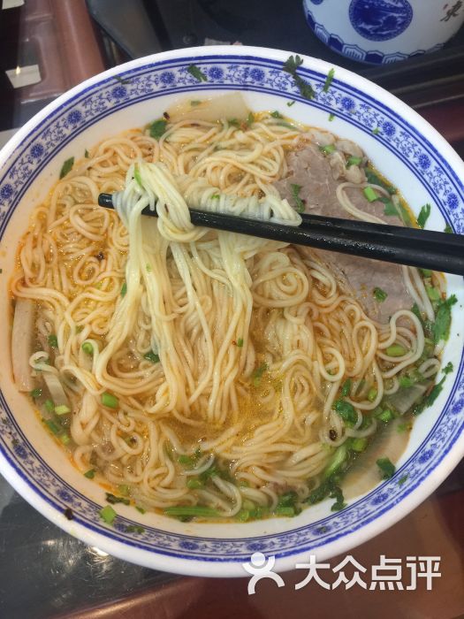 星空体育：襄阳牛肉面：从地方美食到全国热潮的传奇之旅