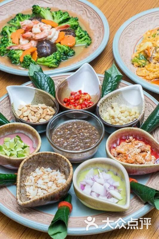 THEVAROS Thai Restaurant-传统泰式小吃图片