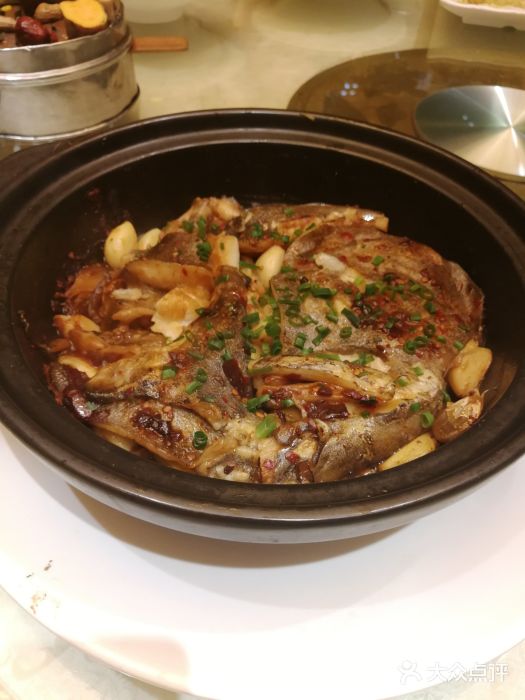 鲁韵菜馆(永兴北路店)砂锅碟鱼头图片