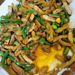 本味私房菜(天目湖店)的溧阳小炒好不好吃?用户评价口味怎么样?