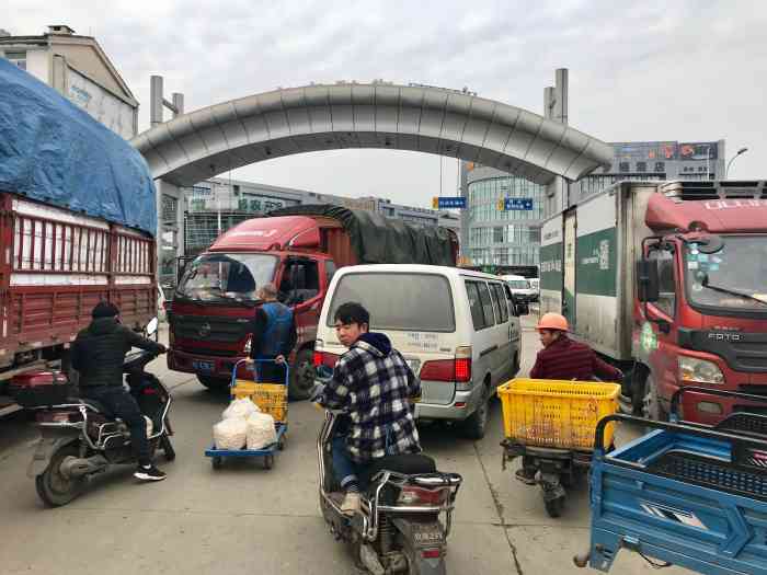 双流白家蔬菜批发市场-"号称最大的批发市场,今天过来