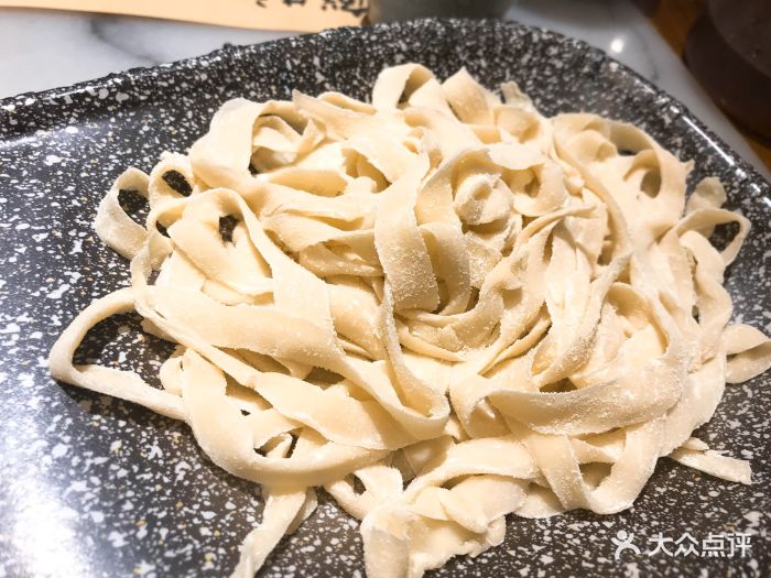 鲜牛记潮汕牛肉火锅(东直门店)手擀面图片 - 第340张