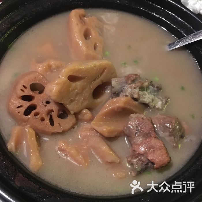 洪湖莲藕排骨汤