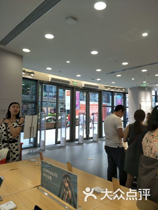 小米之家:位置在中街大悦城c馆一层偏东,.沈阳