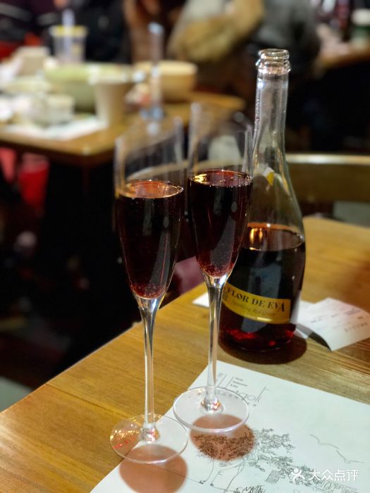胡桃里音乐酒馆(华熙店)丽芙蓉葡萄无酒精起泡酒图片