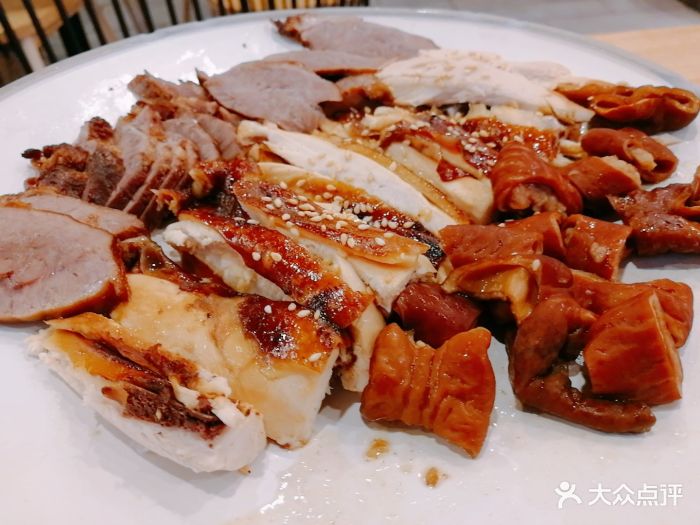 小蜀南卤菜小馆子(银泰城店)招牌卤肉三拼图片