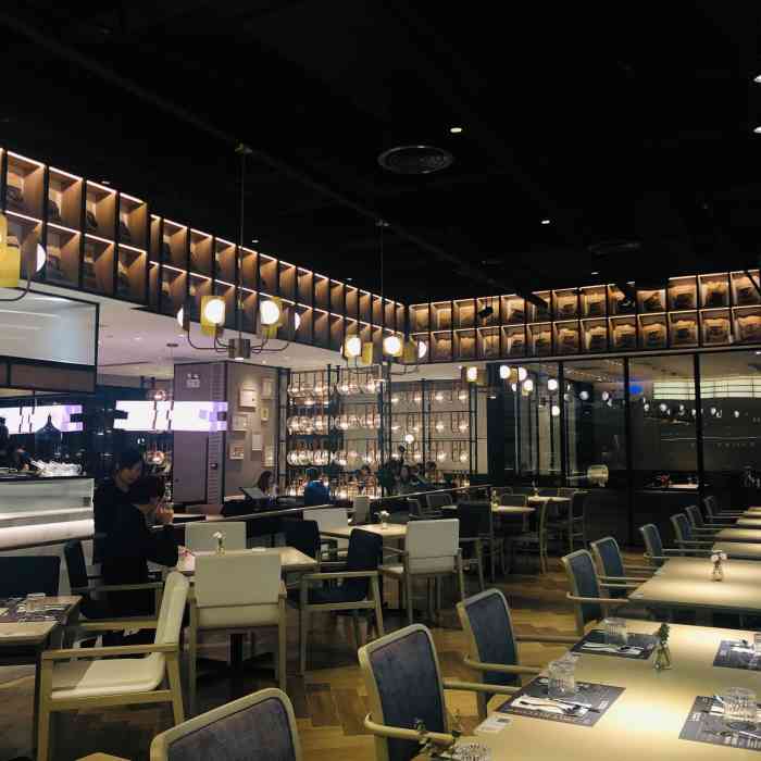 盐创意西厨露台餐厅(金沙洲金铂天地店)