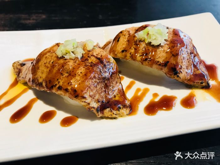 鹅肝手握