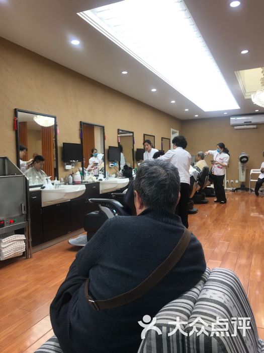 四联美发(北新桥店)图片 - 第12张