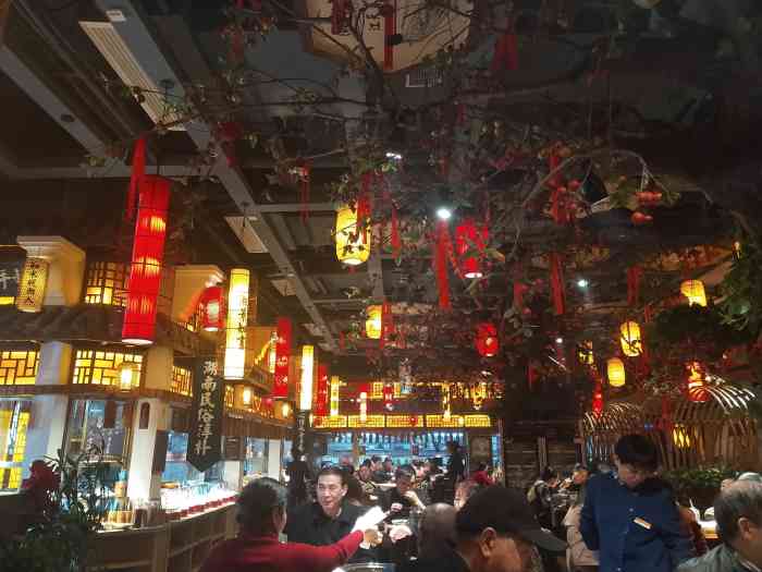 湘水谣(芙蓉店)-"公司第二次在这里聚餐,位置在长沙.