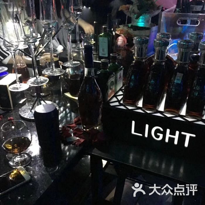 light 酒吧图片 - 第2张