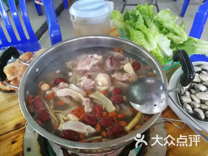 罗记鲜食坊鸡煲清远鸡图片 第4张