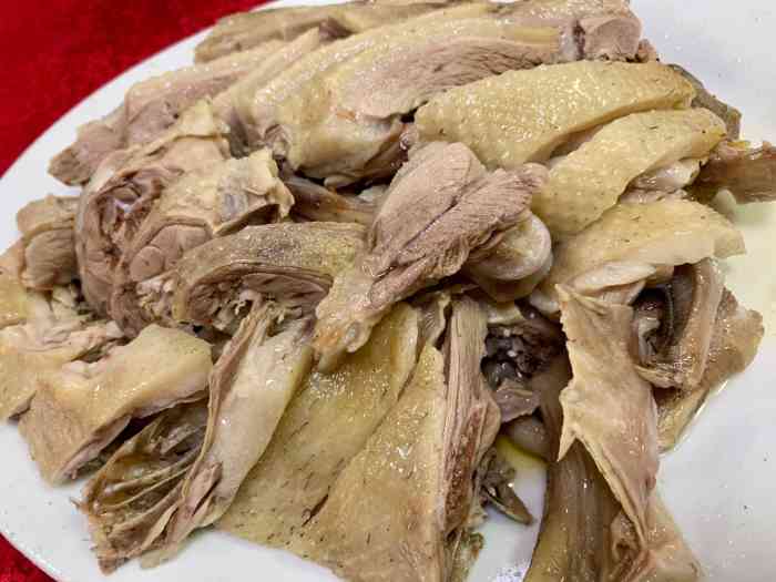 裕华餐馆"前几天中午吃白切鹅.因为感冒了,吃好东西.