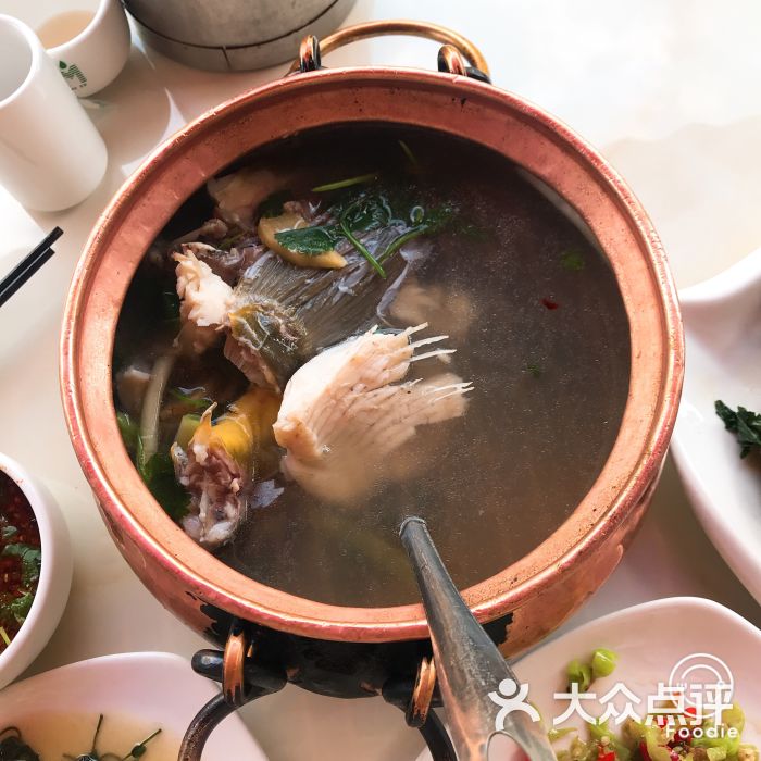 春香园鱼庄-铜锅青鱼图片-澄江县美食-大众点评网