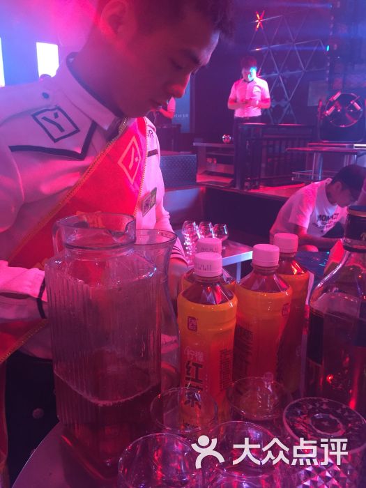 夜色酒吧图片 第5张