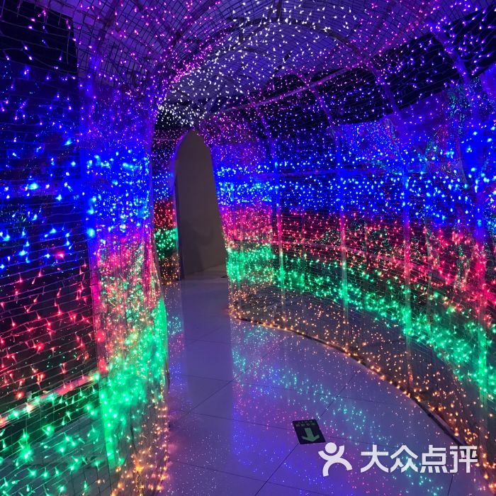 萤火虫星空艺术馆的点评
