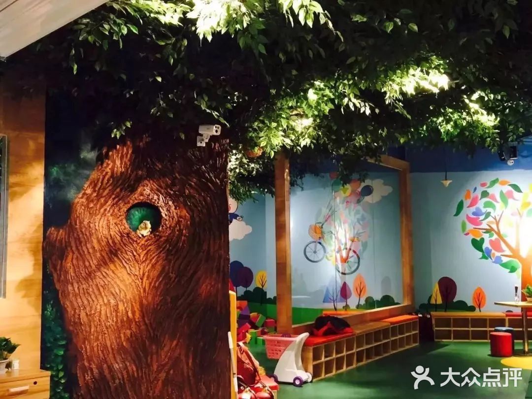 遛娃推荐[糖果]迷宫式游乐园