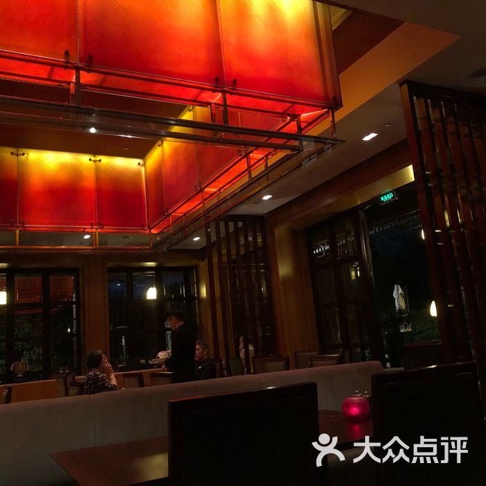 杭州西子湖四季酒店wl bistro西湖餐厅