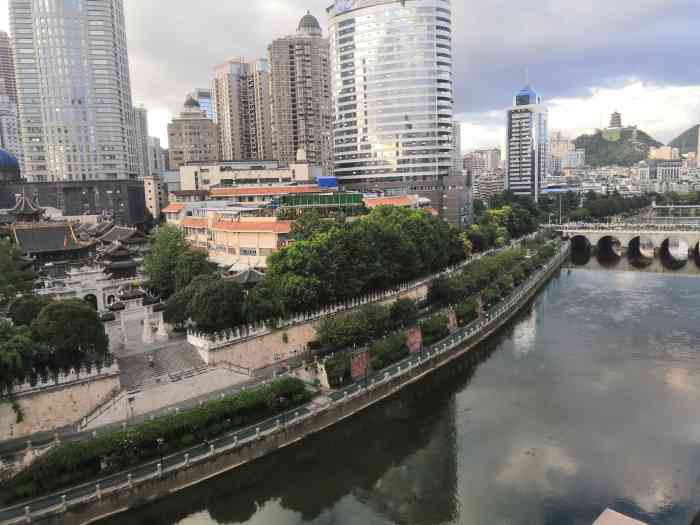 贵州龙(箭道街店)