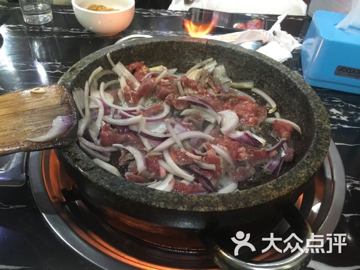 宣武门石锅烤肉鲜牛肉图片 第1张