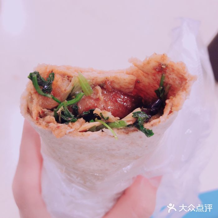 愉味特色串串卷饼炸串卷饼图片