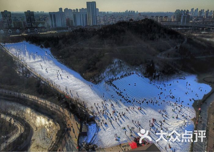 南翠屏山滑雪场航拍全景图片 - 第3张