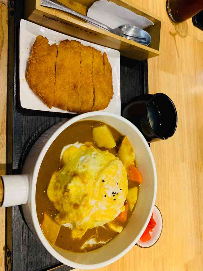 哆啦哆咖喱屋-"点的咖喱鸡排蛋包饭和猪排蛋包饭 咖喱